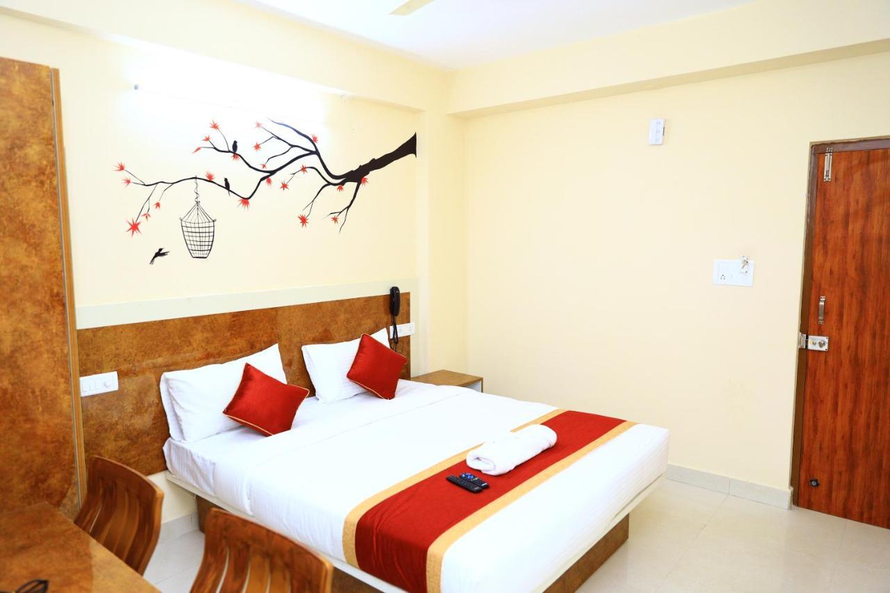Sasthi Suites Bangalore Eksteriør billede